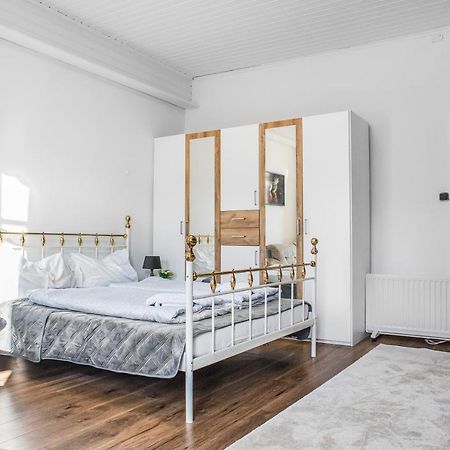 Adorable 2Br Apt. Near Millenium Tower And Danube Apartman Bécs Kültér fotó